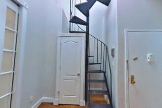 697 Tenth Ave (47th & 48th St), #5FN in New York, NY - Building Photo - Building Photo