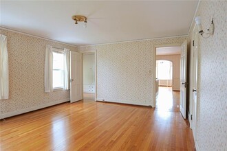 36-36 Underwood St. in Pawtucket, RI - Building Photo - Building Photo