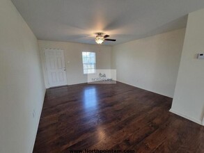 11818 Latour Vly in San Antonio, TX - Building Photo - Building Photo