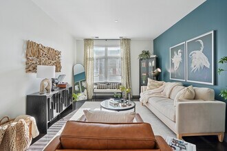 Deco in Quincy, MA - Building Photo - Building Photo