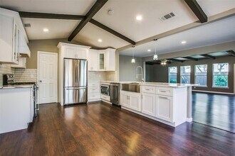 7411 Authon Dr in Dallas, TX - Building Photo - Building Photo