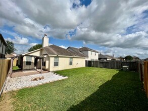 3210 Blue Bonnet Dr in Texas City, TX - Building Photo - Building Photo