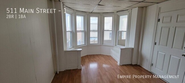 511 Main St, Unit 1 in Slatington, PA - Building Photo - Building Photo