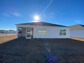 2109 Emerald Ave in Castle Hayne, NC - Building Photo - Building Photo