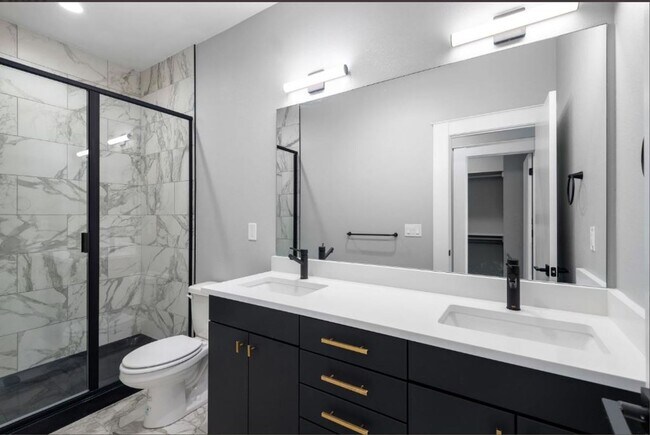 4925 W 10th Ave in Denver, CO - Building Photo - Building Photo
