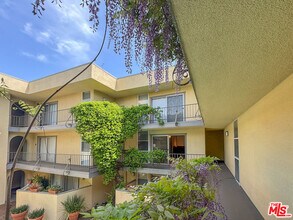 2311 4th St in Santa Monica, CA - Building Photo - Building Photo