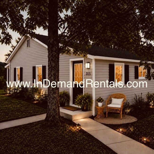 property at 305 Malaga Park Dr