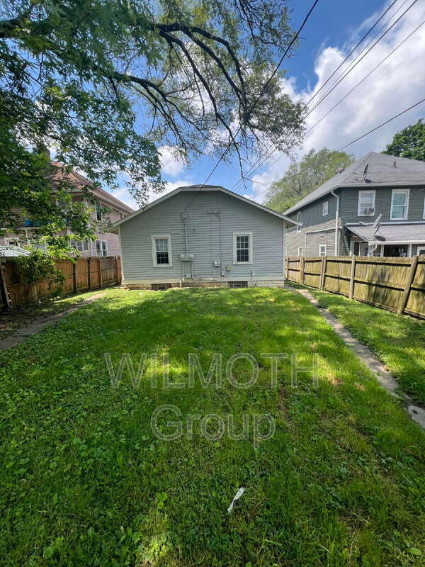1223 N Oxford St in Indianapolis, IN - Building Photo - Building Photo