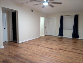 3125 36th St N, Unit 314 in St. Petersburg, FL - Building Photo - Building Photo