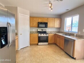 11911 W Dahlia Dr in El Mirage, AZ - Building Photo - Building Photo
