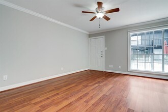 201 Emerson St in Houston, TX - Foto de edificio - Building Photo