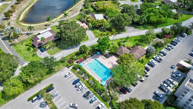 3050 N Palm Aire Dr in Pompano Beach, FL - Building Photo - Building Photo