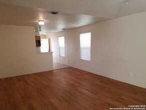 9010 Maverick Draw in San Antonio, TX - Foto de edificio - Building Photo