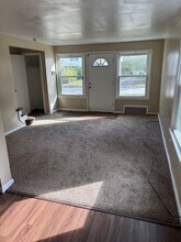 1566 E 256th St in Euclid, OH - Building Photo - Building Photo