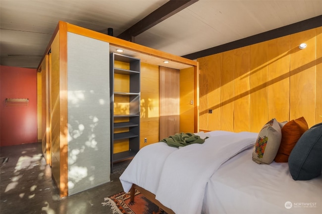 14407 SE 55th St in Bellevue, WA - Building Photo - Building Photo