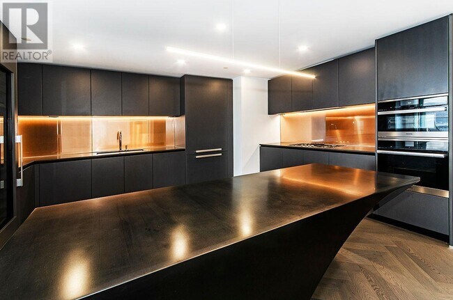 1480-1480 Howe St in Vancouver, BC - Building Photo - Building Photo