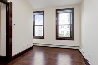 798 Knickerbocker Ave in Brooklyn, NY - Building Photo - Building Photo