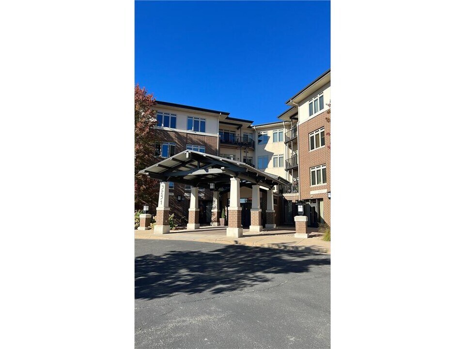 3251 Louisiana Ave S-Unit -124 in St. Louis Park, MN - Building Photo