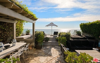 23618 Malibu Colony Rd in Malibu, CA - Building Photo - Building Photo