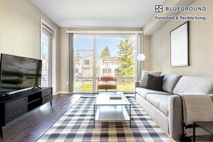 111 N Rengstorff Ave in Mountain View, CA - Building Photo