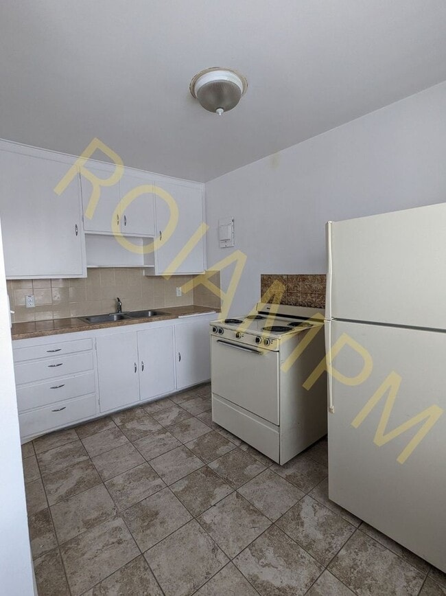 1160 South 4th Avenue in Pocatello, ID - Building Photo - Building Photo