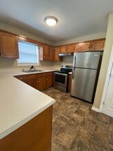 1018 Poppy Seed Dr in Oak Grove, KY - Building Photo - Building Photo