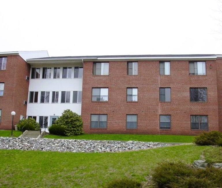 Hillside Terrace in Claremont, NH - Building Photo