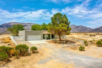 5610 N Linda St in Pahrump, NV - Building Photo - Building Photo