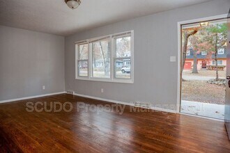 8517 E 110 Terrace in Kansas City, MO - Building Photo - Building Photo