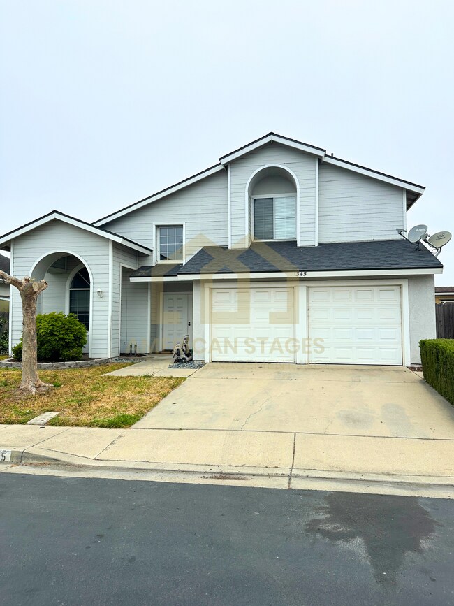 1345 Marigold Way in Lompoc, CA - Building Photo - Building Photo
