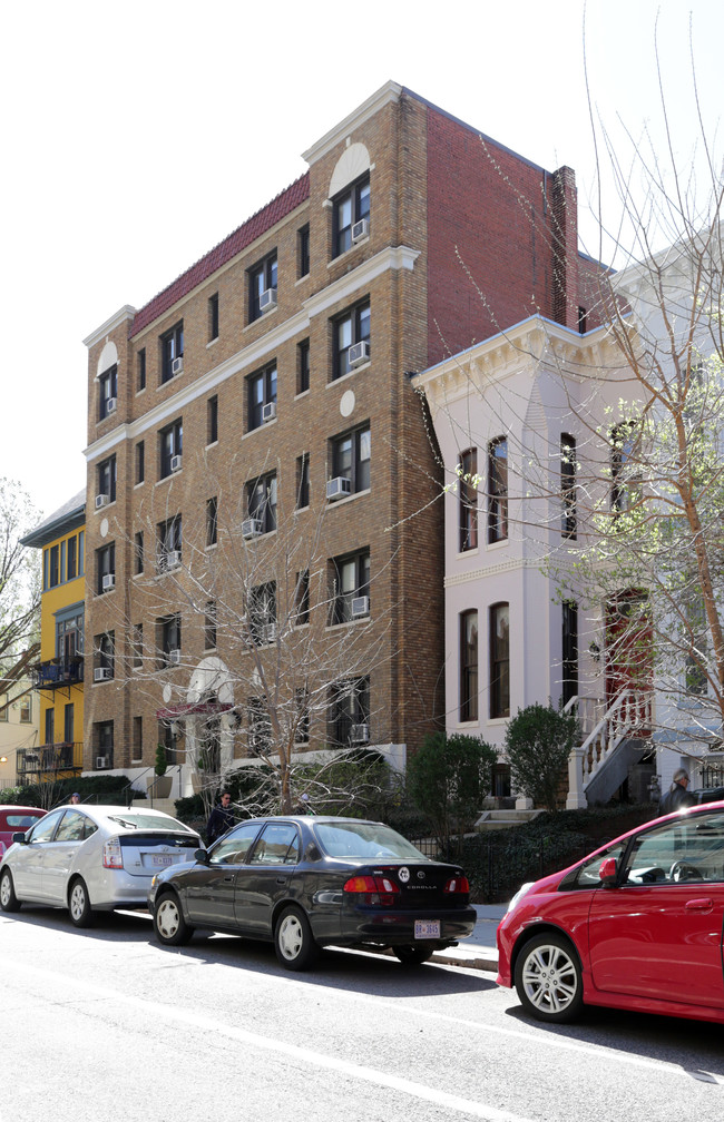 Claridge House Apartments in Washington, DC - Building Photo - Building Photo