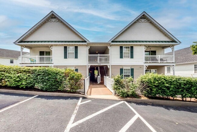 property at 1125 Arbor Creek Dr