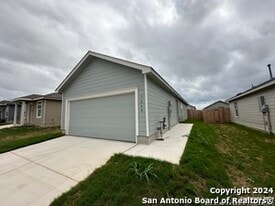 7260 Pasture Run in San Antonio, TX - Building Photo