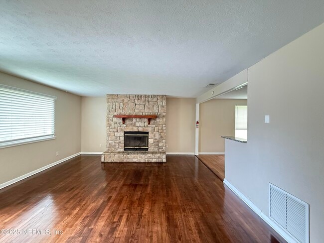 8515 Maple St in Jacksonville, FL - Building Photo - Building Photo