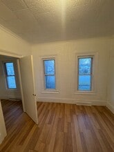 402 Oak St in Saginaw, MI - Building Photo - Building Photo