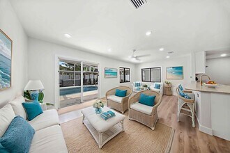 948 Canal Cir in Sebastian, FL - Building Photo - Building Photo