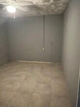 1030 NW 120th St, Unit 1030 in North Miami, FL - Foto de edificio - Building Photo