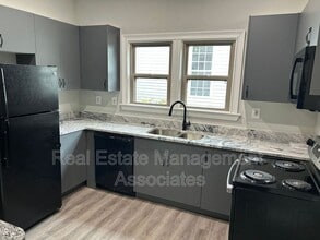 206 W Tinsley St in Griffin, GA - Building Photo - Building Photo