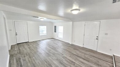 645 NE 35th St in Oklahoma City, OK - Building Photo - Building Photo