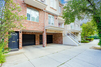 1302 13 Av SW in Calgary, AB - Building Photo - Building Photo