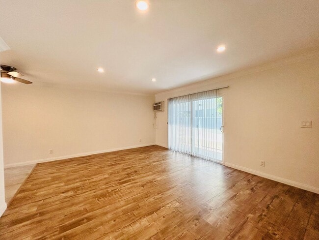 bag334 in Los Angeles, CA - Building Photo - Building Photo