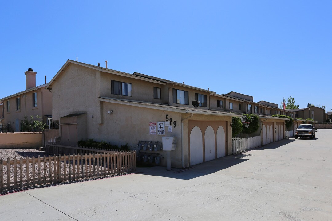 529 Hart Dr in El Cajon, CA - Building Photo