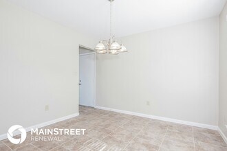 3892 Affirmed Dr in Florissant, MO - Foto de edificio - Building Photo