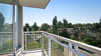 3675 W 7th Ave in Vancouver, BC - Building Photo - Building Photo