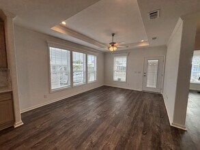 925 W Sand Cay Ave in Venice, FL - Foto de edificio - Building Photo