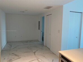 1300 S Miami Ave, Unit #3702 in Miami, FL - Building Photo - Building Photo