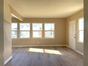 2437-2439 S Cabrillo Ave in Los Angeles, CA - Building Photo - Building Photo