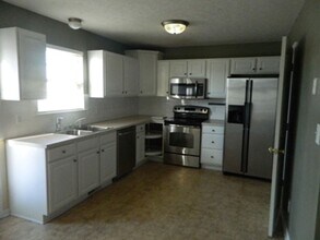 1076 Blue Ridge View Cir in Forest, VA - Building Photo - Building Photo