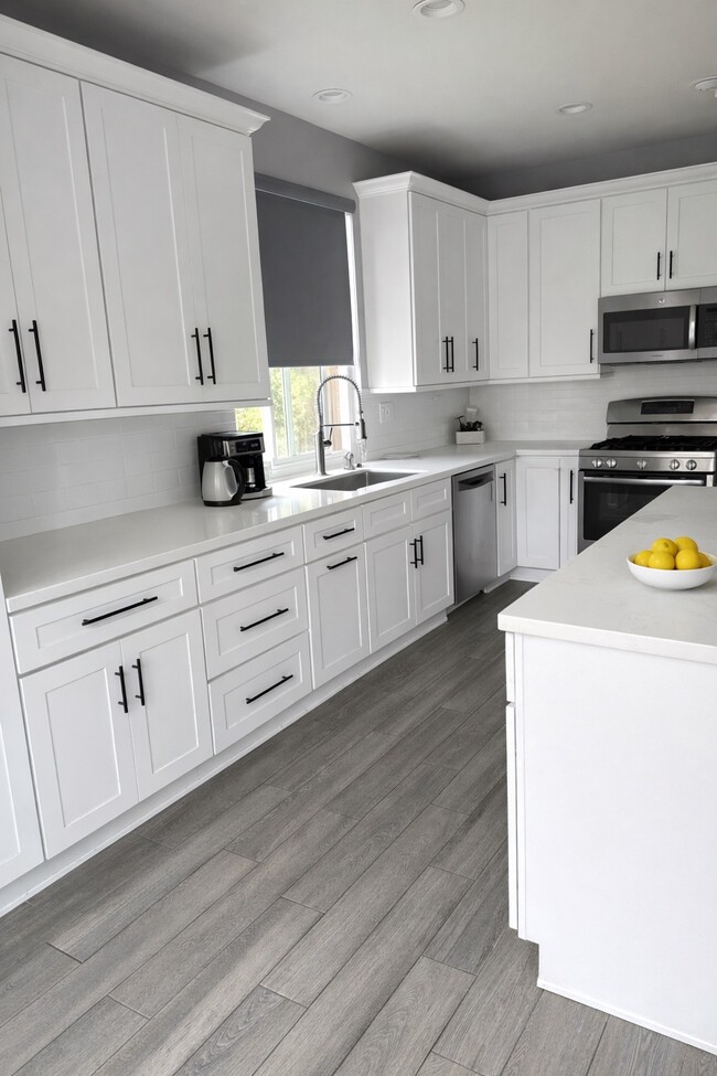 1035 Tesoro Ave in San Marcos, CA - Building Photo - Building Photo