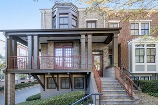 4685 Dogwood Aly in Dunwoody, GA - Building Photo
